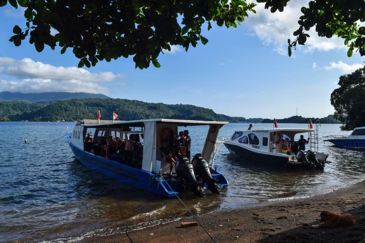 Bitung Two Fish Resort Lembeh מראה חיצוני תמונה