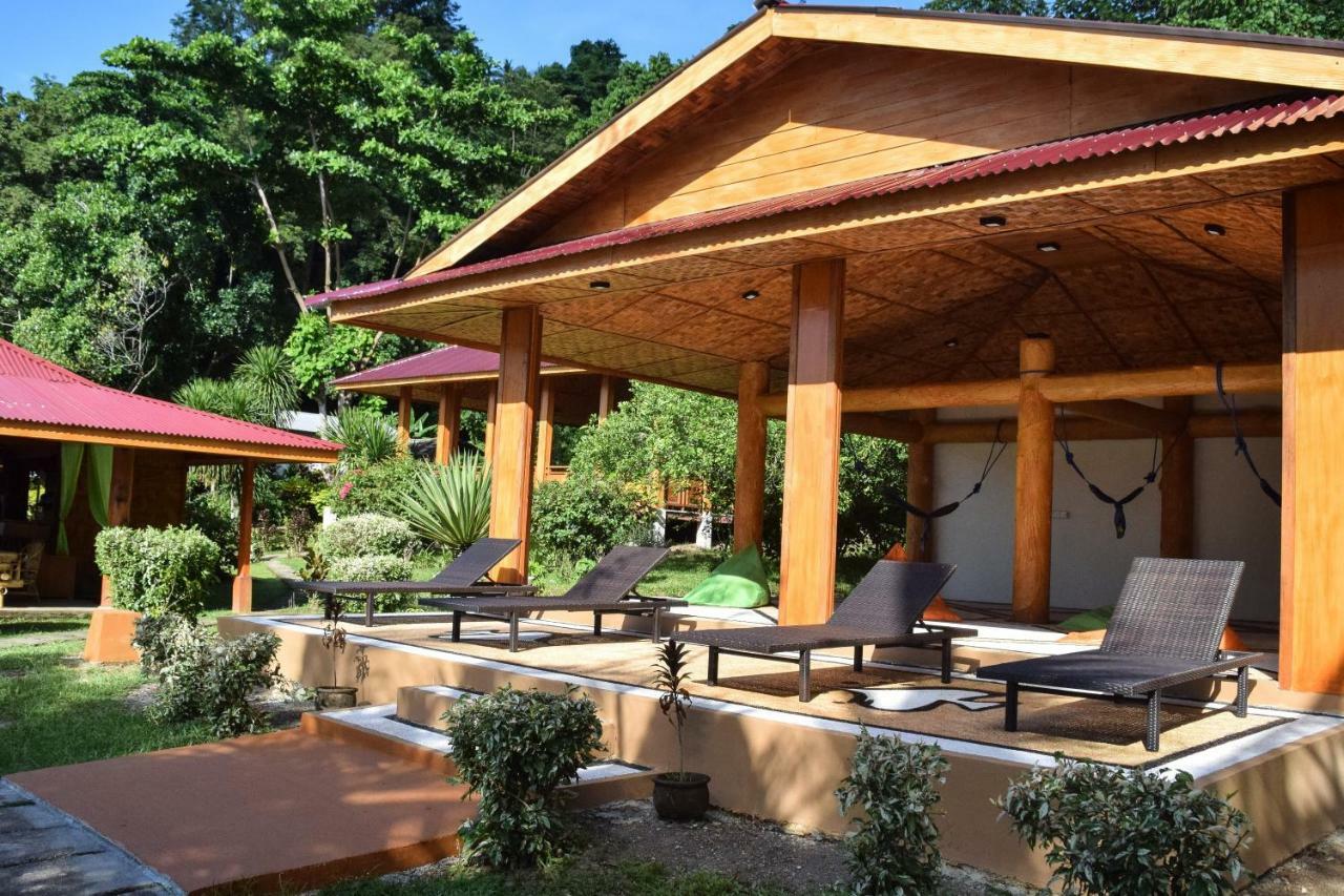 Bitung Two Fish Resort Lembeh מראה חיצוני תמונה